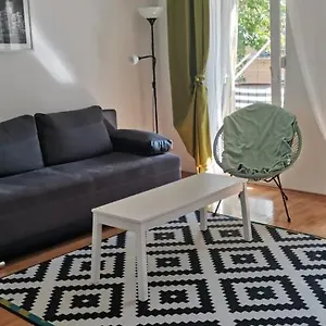 https://apartment-homey.hotelinzadar.com